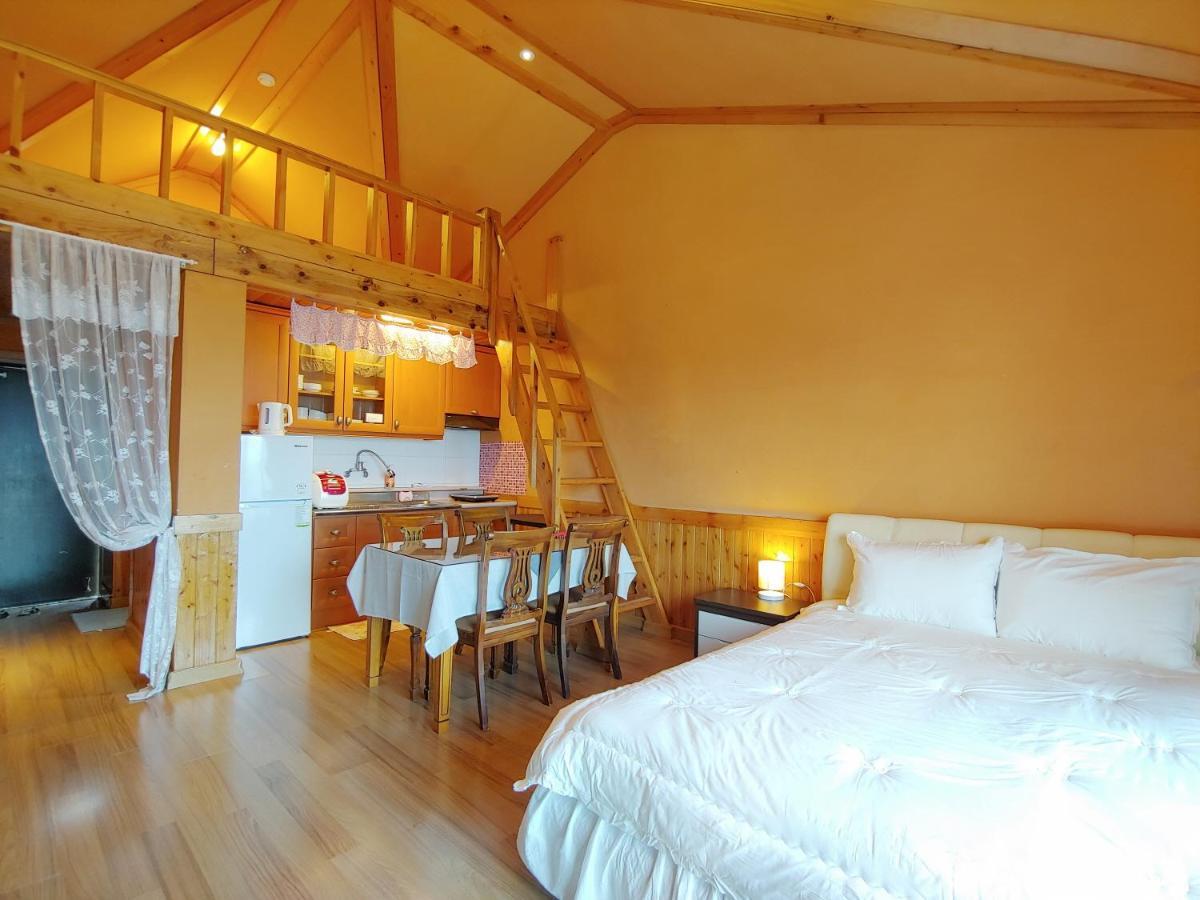 Herb In Pension Чеджудо Экстерьер фото